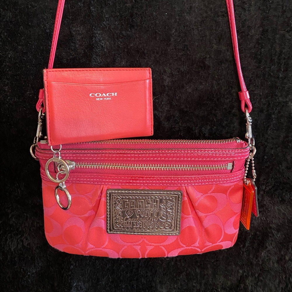 Coach Poppy Signature Crossbody With Matching Wristlet~SPRING SPECIAL